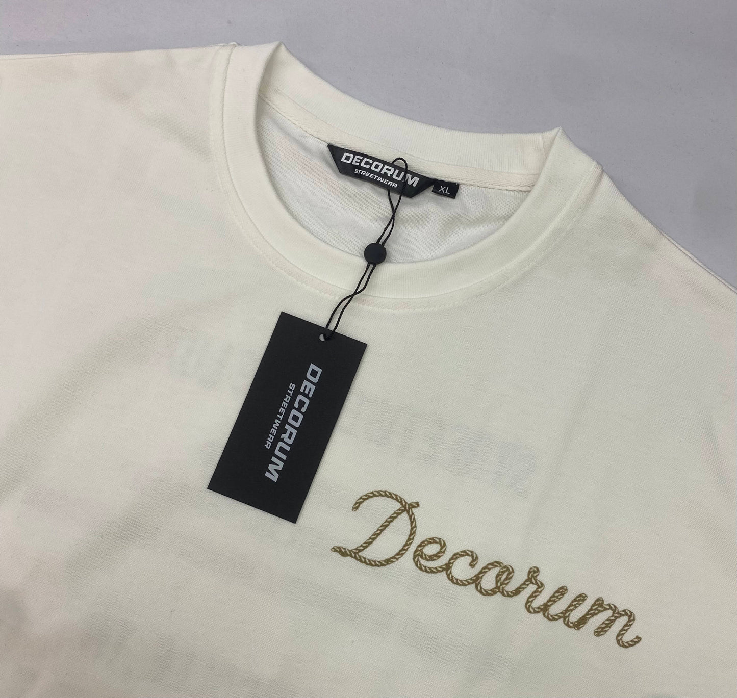 Decorum Streetwear De Luxe Tee